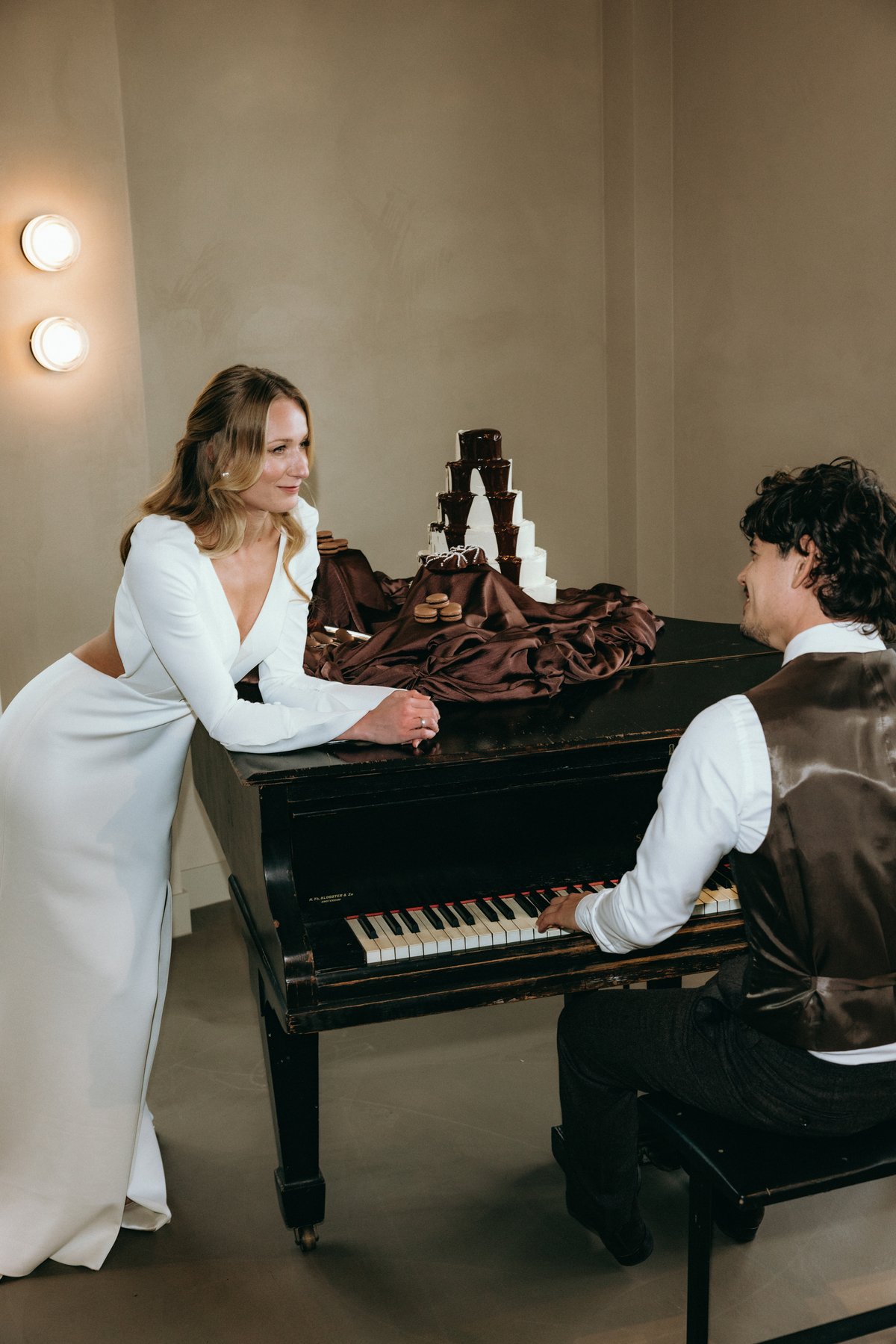 Wedding makeup & hair — atMirror, Monnickendam by Anna Merenfeld (photo 6)