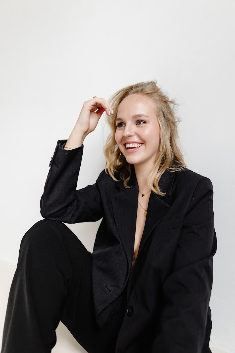 Photoshoot makeup & hair — Lieke Leanique Carolien by Anna Merenfeld