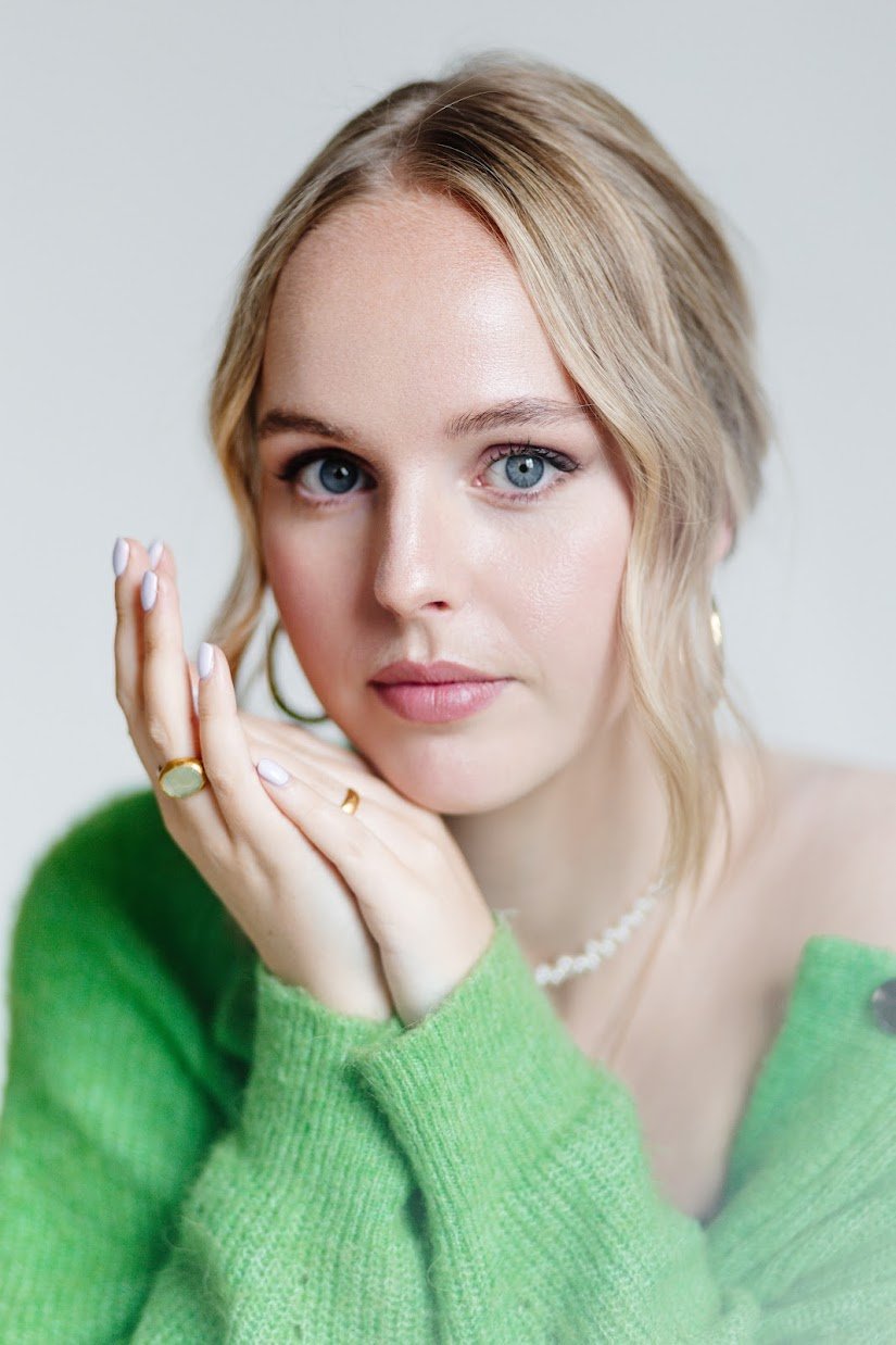 Photoshoot makeup & hair — Lieke Leanique Carolien by Anna Merenfeld (photo 3)